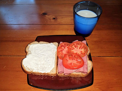 Luch - Tangy Roast Beef Sandwich